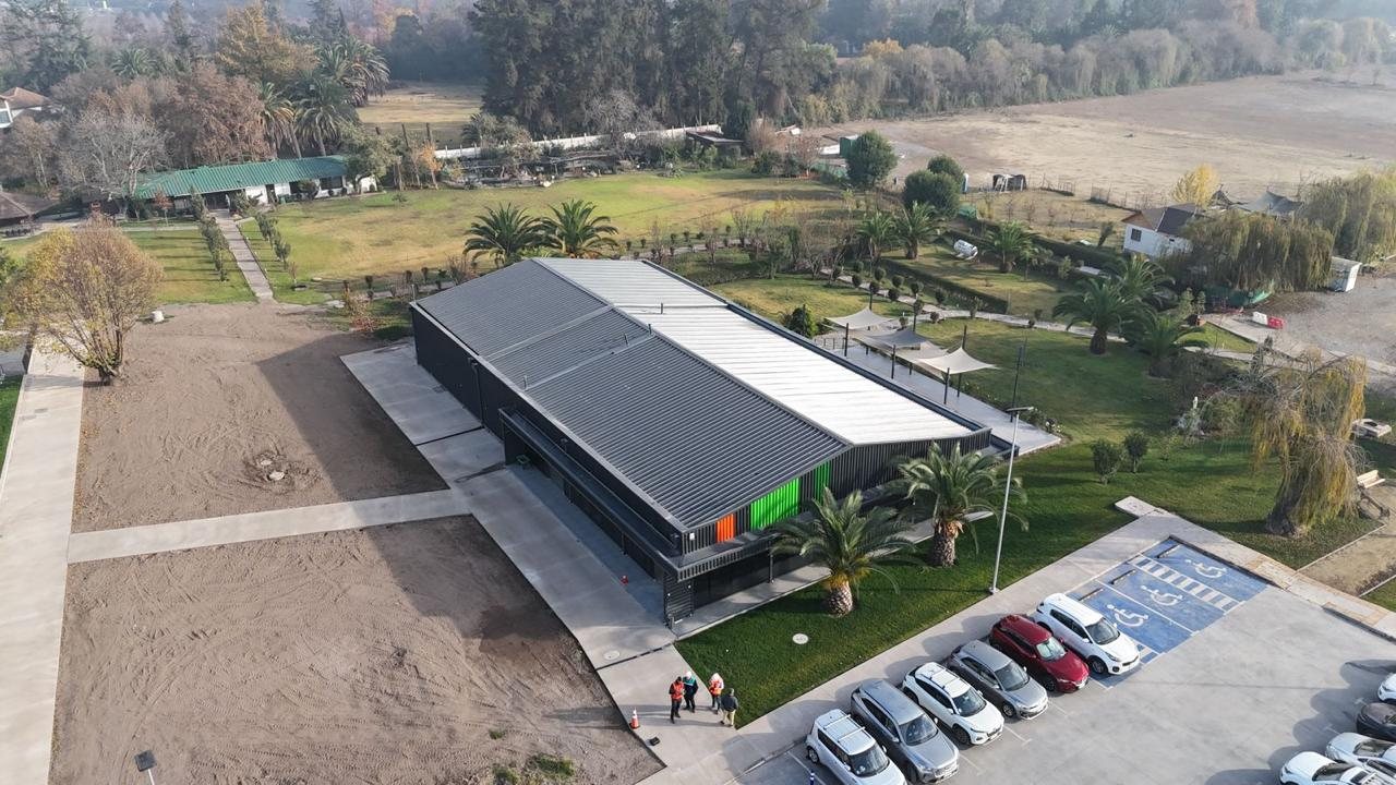 Nave industrial Chilemat construida por Schiavon Ing — vista aérea